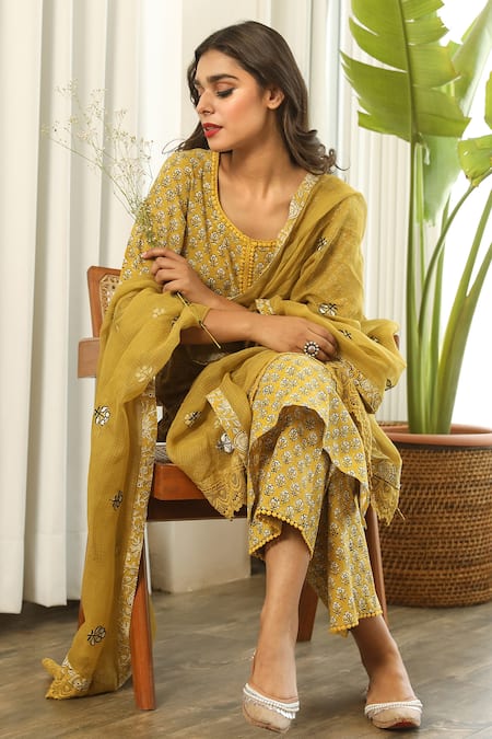 Shop_Gulabo Jaipur_Yellow Cotton, Doriya Hand Block Print, Thread Rekha Floral Kurta Palazzo Set _Online_at_Aza_Fashions