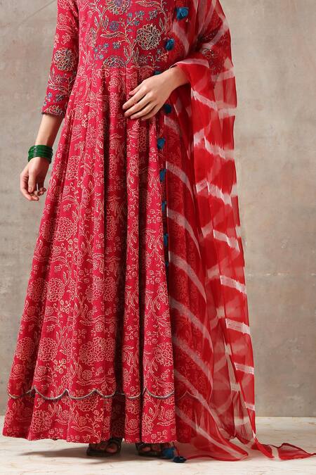 Rekha Agra_Red Organza, Cotton Slub Notched Printed Anarkali With Dupatta _at_Aza_Fashions