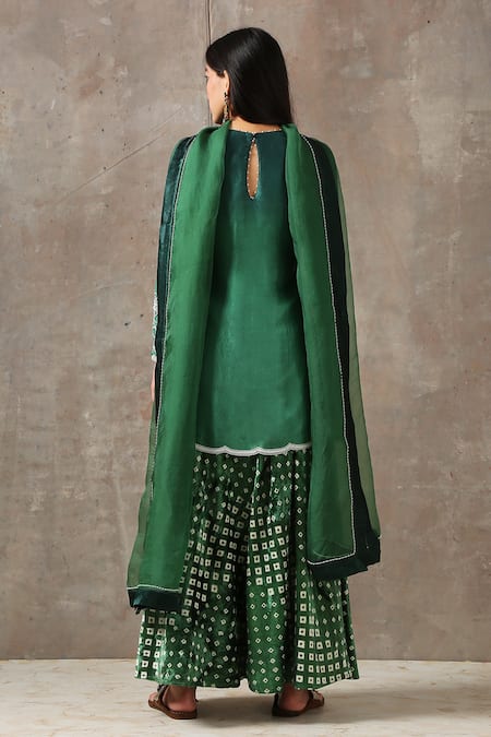Rekha Agra Silk Embroidered Kurta Set 