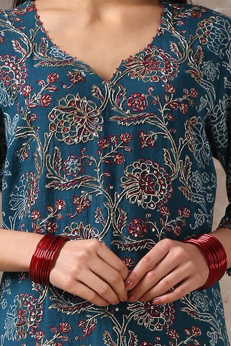 Shop_Rekha Agra_Blue Organza, Cotton Slub Notched Floral Print Kurta Set _Online_at_Aza_Fashions