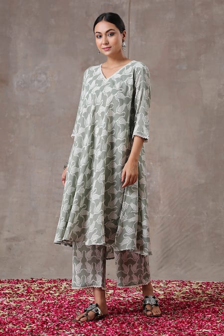 Rekha Agra Floral Print Kurta & Pant Set 
