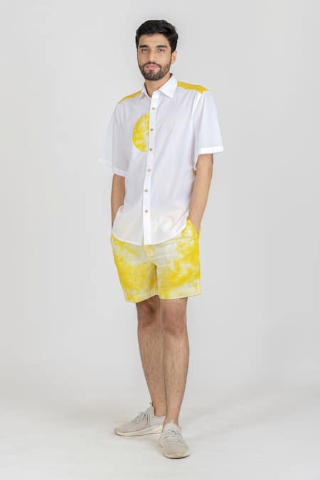 Buy Runit Gupta White Enzyme Washed Cotton Tie Dye Shorts Online at Aza Fashions Buy_Runit Gupta_White Enzyme Washed Cotton Tie Dye Shorts _Online_at_Aza_Fashions