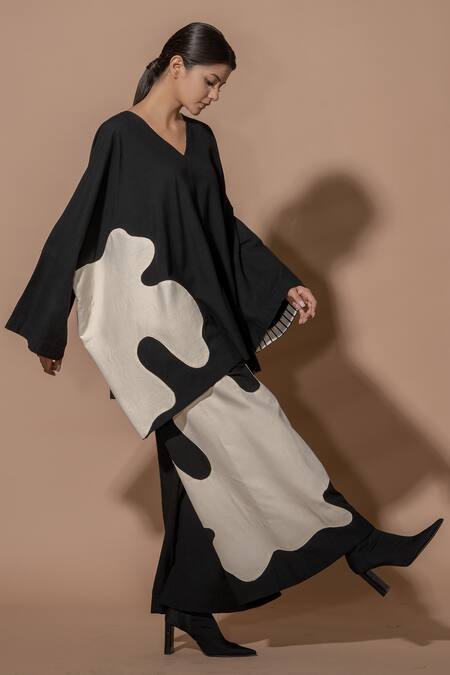 Buy_Stoique_Black Cotton Matty Abstract Applique Flared Pant_Online_at_Aza_Fashions