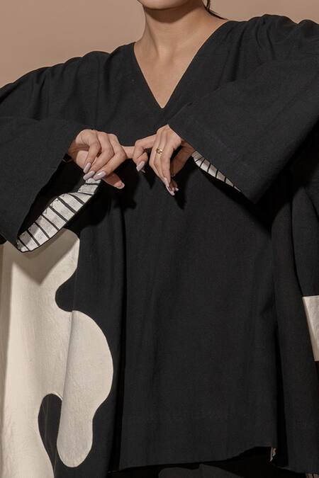 Stoique_Black Cotton Matty V Neck Applique Anti-fit Top_at_Aza_Fashions