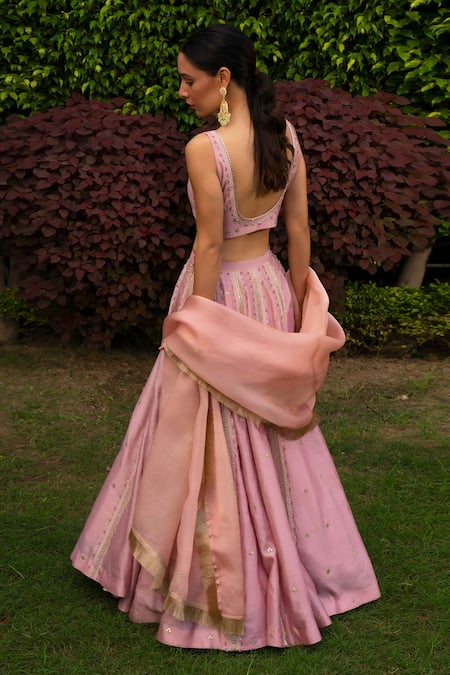 Shop Rashi Jain Pink Chanderi Scoop Neck Kyari Bridal Lehenga Set at Aza Fashions Shop_Rashi Jain_Pink Chanderi Scoop Neck Kyari Bridal Lehenga Set _at_Aza_Fashions