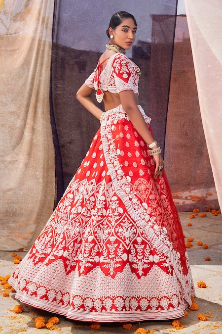 Shop Riantas Red Raw Silk, Net Sweetheart Neck Embroidered Bridal Lehenga Set at Aza Fashions Shop_Riantas_Red Raw Silk, Net Sweetheart Neck Embroidered Bridal Lehenga Set _at_Aza_Fashions