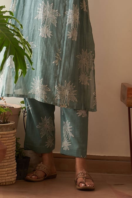 Rekha Agra Blue Handloom , Embroidery V-neck Chanderi A-line Kurta And Pant Set Online at Aza Fashions Rekha Agra_Blue Handloom , Embroidery V-neck Chanderi A-line Kurta And Pant Set _Online_at_Aza_Fashions