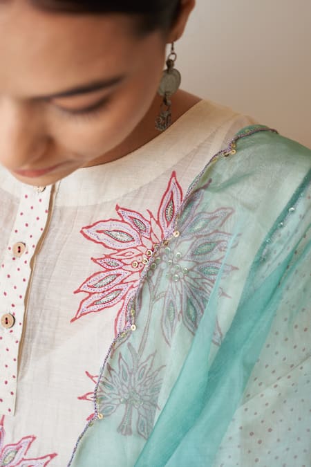 Rekha Agra Beige Handloom Cotton, Organza, Chanderi Sequins, Embroidery, Panelled Kurta Set Online at Aza Fashions Rekha Agra_Beige Handloom Cotton, Organza, Chanderi Sequins, Embroidery, Panelled Kurta Set _Online_at_Aza_Fashions