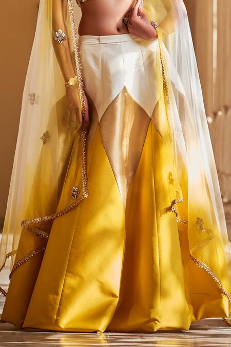 Rajat K Tangri White Brocade And Net, Tafetta Beads & Cutdana, Sequin V Woven Shaded Lehenga Set Online at Aza Fashions Rajat K Tangri_White Brocade And Net, Tafetta Beads & Cutdana, Sequin V Woven Shaded Lehenga Set_Online_at_Aza_Fashions