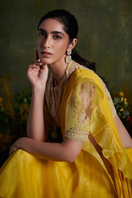 Buy_Ridhi Mehra_Yellow Organza, Blouse Net Saree Chiffon Floral Round Pre-draped Ombre With _Online_at_Aza_Fashions