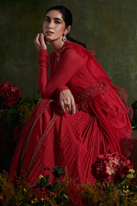 Ridhi Mehra_Red Anarkali Chanderi Jacquard Dupatta Net Embroidered Floral With  _Online_at_Aza_Fashions