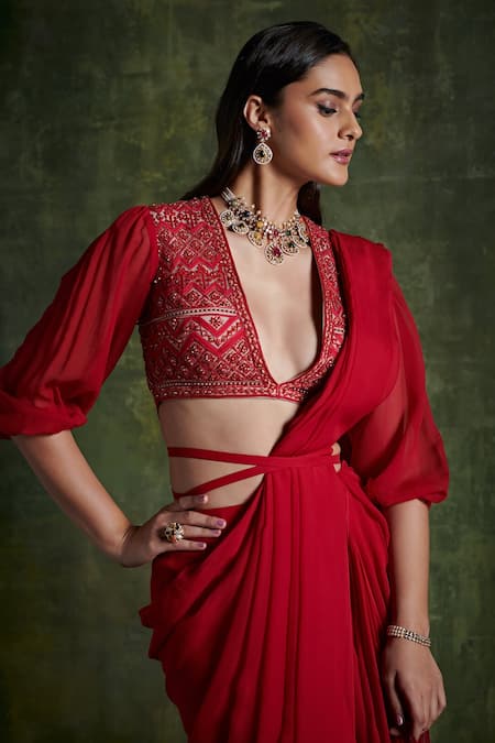 Ridhi Mehra Red Blouse Net, Saree Floral V Neck Pre-draped With Online at Aza Fashions Ridhi Mehra_Red Blouse Net, Saree Floral V Neck Pre-draped With _Online_at_Aza_Fashions