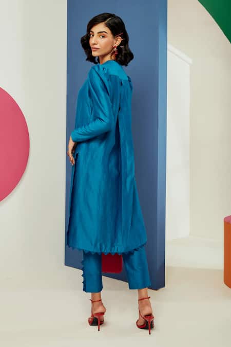 Ridhi Mehra Blue Chanderi Notched Reese Kurta And Pant Set Online at Aza Fashions Ridhi Mehra_Blue Chanderi Notched Reese Kurta And Pant Set _Online_at_Aza_Fashions