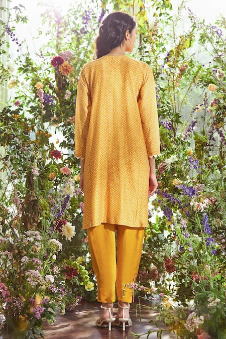 Shop Ridhi Mehra Yellow Chanderi Round Kurta And Pant Set at Aza Fashions Shop_Ridhi Mehra_Yellow Chanderi Round Kurta And Pant Set _at_Aza_Fashions