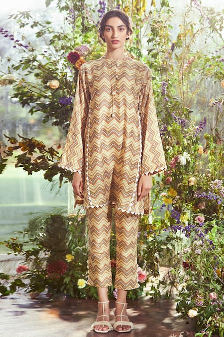 Ridhi Mehra Chanderi Kurta & Pant Set 