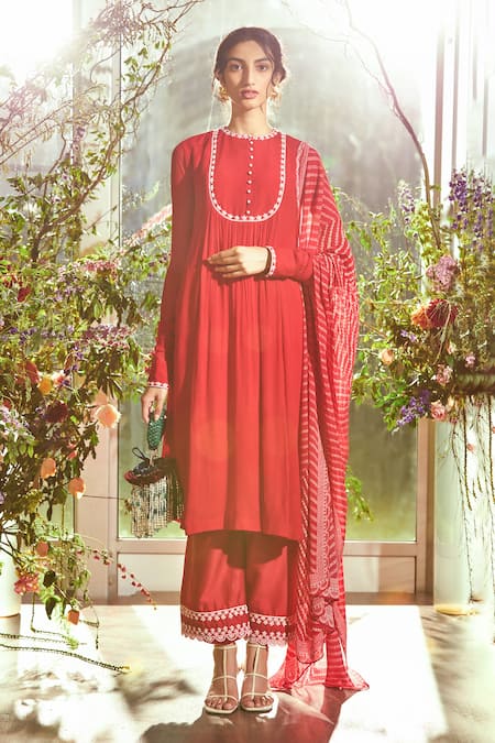 Ridhi Mehra Red Chiffon Round Gathered Anarkali Set Online at Aza Fashions Ridhi Mehra_Red Chiffon Round Gathered Anarkali Set _Online_at_Aza_Fashions