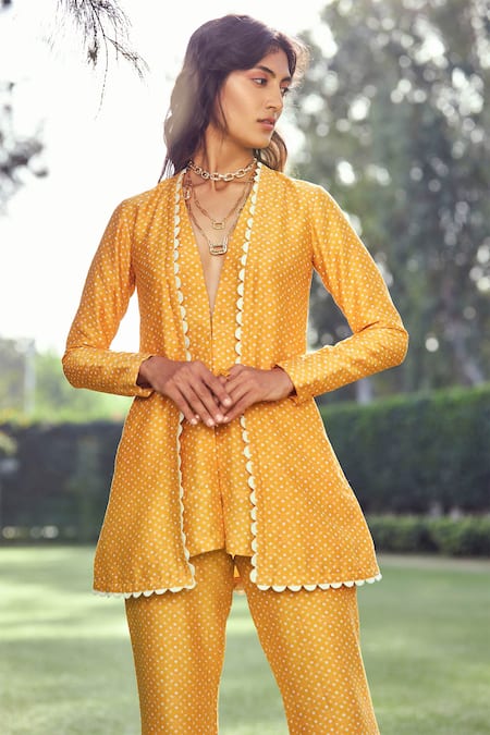 Ridhi Mehra_Yellow Chanderi V Neck Printed Pant Set  _Online_at_Aza_Fashions