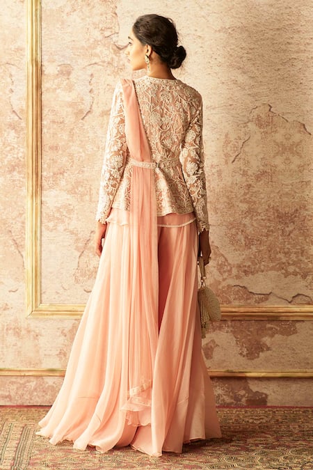 Ridhi Mehra Embroidered Kurta Set 