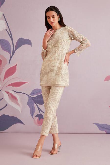Ridhi Mehra White Net Embroidered Floral Motifs Band Daphne Kurta And Pant Set Online at Aza Fashions Ridhi Mehra_White Net Embroidered Floral Motifs Band Daphne Kurta And Pant Set _Online_at_Aza_Fashions