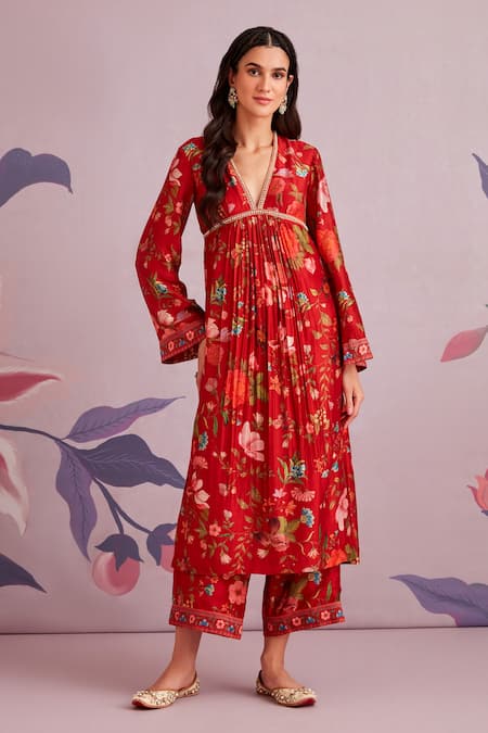 Ridhi Mehra_Red Kurta Printed Floral Motifs V Neck Oleander Set  _Online_at_Aza_Fashions