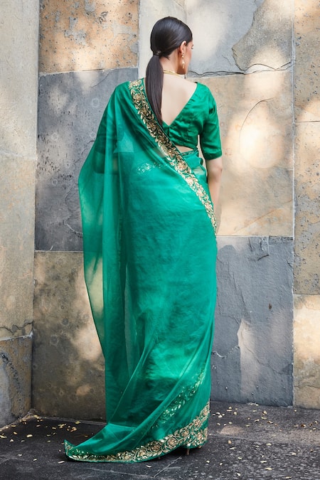 Ranian Border Embroidered Saree With Blouse 