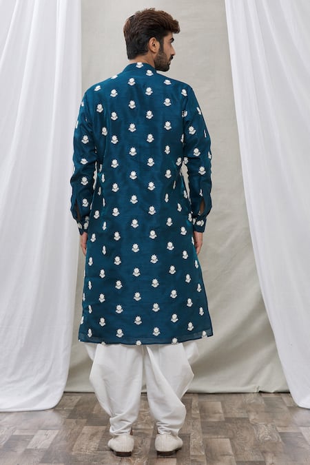 Rng Safawala Embroidered Kurta Set