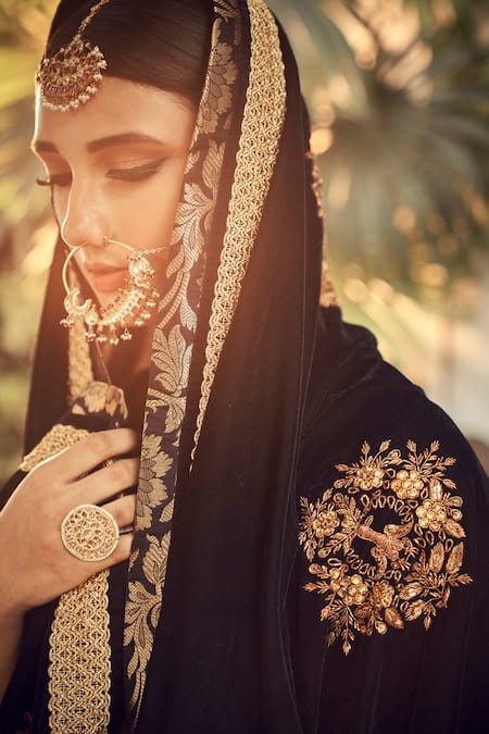 Ranian Beige Velvet, Tissue Lehenga Set With Midnight Blue Dupatta Online at Aza Fashions Ranian_Beige Velvet, Tissue Lehenga Set With Midnight Blue Dupatta _Online_at_Aza_Fashions