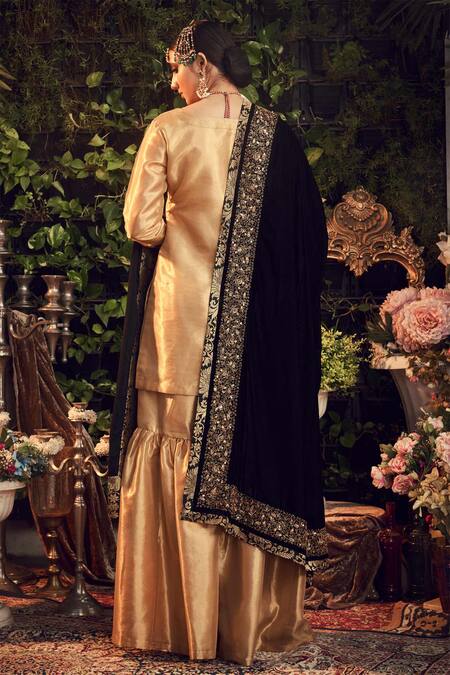 Shop_Ranian_Gold Velvet, Tissue Kurta Set With Black Dupatta _at_Aza_Fashions