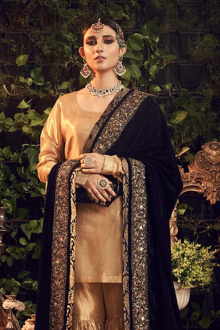 Ranian Gold Velvet, Tissue Kurta Set With Midnight Blue Dupatta Online at Aza Fashions Ranian_Gold Velvet, Tissue Kurta Set With Midnight Blue Dupatta _Online_at_Aza_Fashions