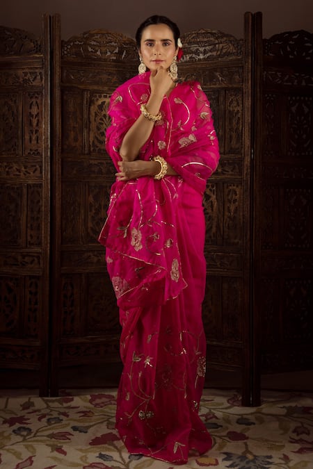 Priyal Bhardwaj Pink Silk, Organza Floral V Neck Embroidered Saree With Blouse 