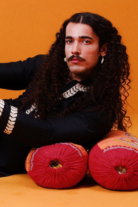 Shop_Wabi Sabi By Anshum-Ritesh_Black Chanderi Embroidery Aari Hand Kurta Set _Online_at_Aza_Fashions