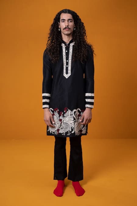 Wabi Sabi By Anshum-Ritesh_Black Chanderi Embroidery Aari Hand Kurta Set _at_Aza_Fashions