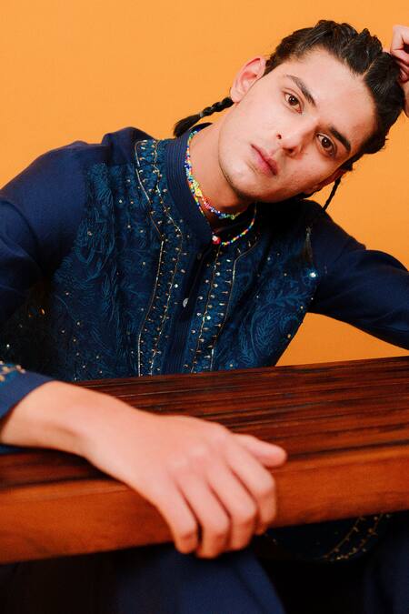 Wabi Sabi By Anshum-Ritesh_Blue Chanderi Embroidery Rose Garden Kurta Set _Online_at_Aza_Fashions