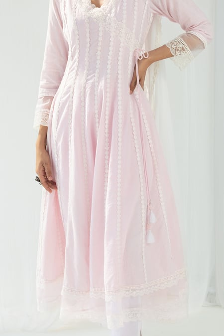 Roze_Pink Cotton Lace Scoop Neck Aria Embellished Panelled Kurta _Online_at_Aza_Fashions