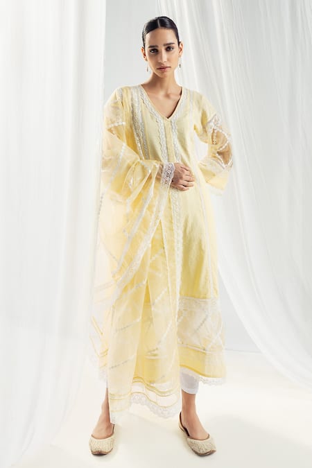 Buy_Roze_Yellow , Handloom Lace V-neck Celeste Embellished Kurta _Online_at_Aza_Fashions