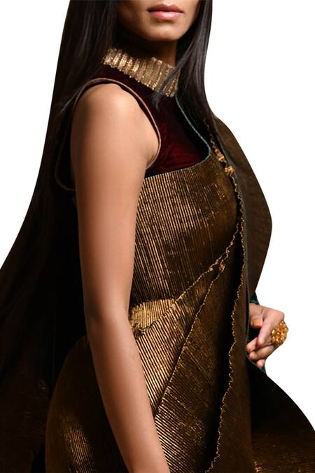 Buy_Kiran Uttam Ghosh_Gold Pleated Polyester Round Drape And Skirt Set _Online_at_Aza_Fashions