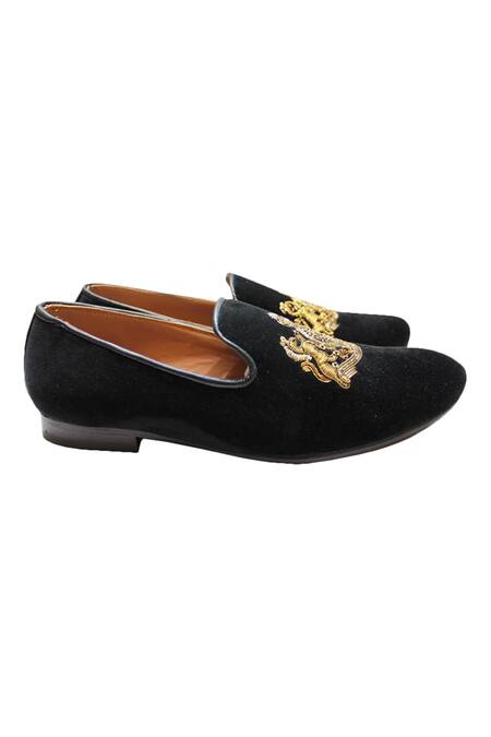 Domani Black Handcrafted Velvet Loafers Online at Aza Fashions Domani_Black Handcrafted Velvet Loafers _Online_at_Aza_Fashions