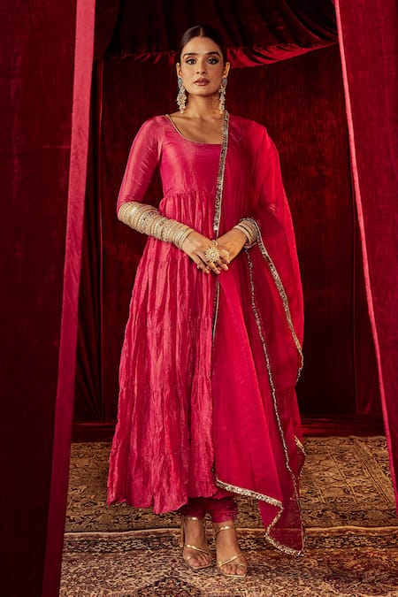 Roze Arya Tiered Anarkali Set 