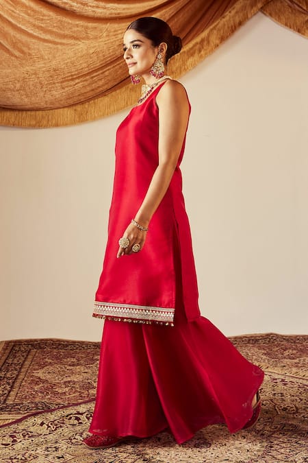 Roze_Red Soft Organza Tissue Hand Embroidered Lace And Sequin Work Nisa Kurta Pant Set _Online_at_Aza_Fashions