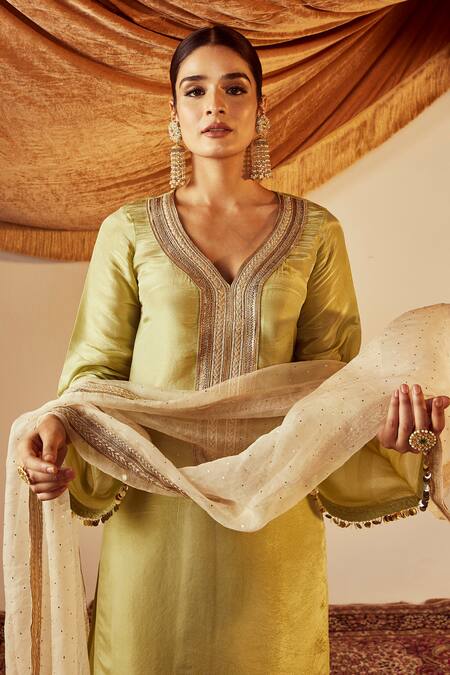 Buy Roze Green Dupatta Original Mukaish Organza, Soft Shimmer Sakina Kurta Pant Set Online at Aza Fashions Buy_Roze_Green Dupatta Original Mukaish Organza, Soft Shimmer Sakina Kurta Pant Set _Online_at_Aza_Fashions
