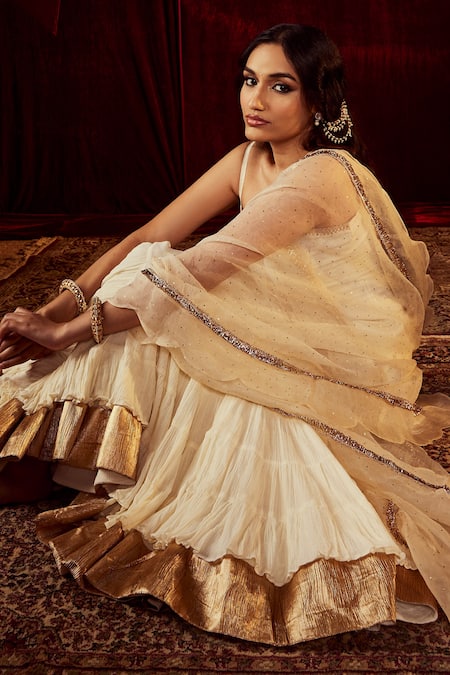 Buy_Roze_Ivory Dupatta Original Mukaish Organza, Kurta Silk Shahina Jacquard Set _Online_at_Aza_Fashions