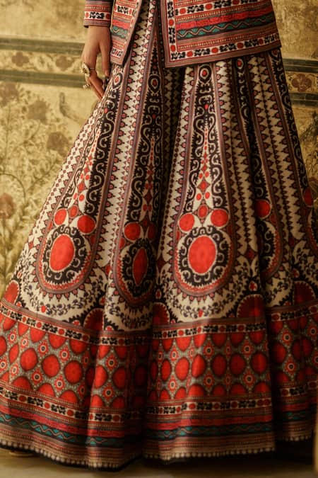 Rajdeep Ranawat_Red Satin Lapel Collar Ravneet Blazer And Lehenga Set_at_Aza_Fashions