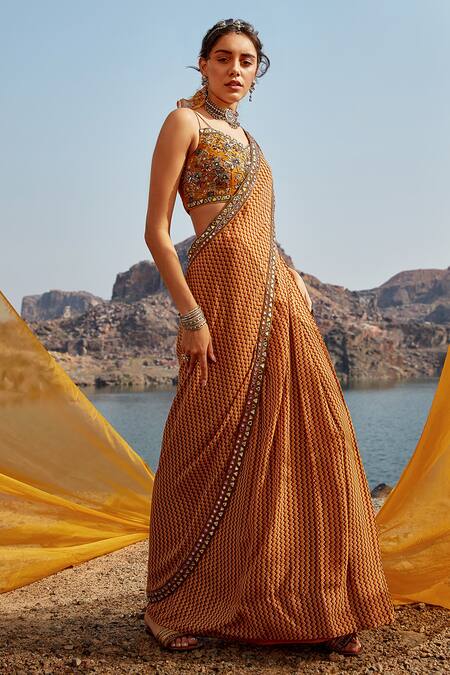 Shop Awigna Yellow Georgette Print Zig-zag Motifs Pre-stitched Saree With Blouse at Aza Fashions Shop_Awigna_Yellow Georgette Print Zig-zag Motifs Pre-stitched Saree With Blouse_at_Aza_Fashions