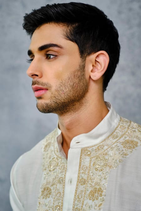 Buy_Raghavendra Rathore Jodhpur_White Tussar Silk Thread And Sequin Floral Embroidered Kurta _Online_at_Aza_Fashions