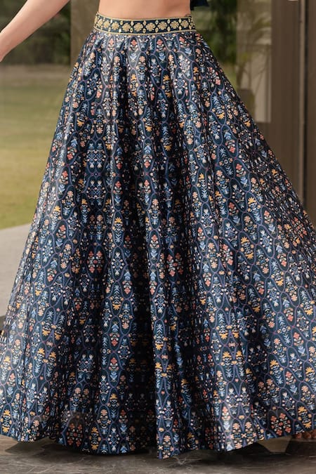 Rashika Sharma_Green Blouse Croma Silk And Lehenga Dupion Silk Lining Embroidered Set _at_Aza_Fashions