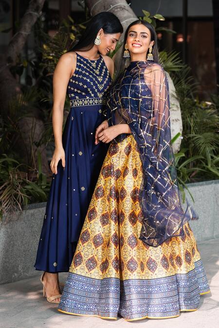 Buy Blue Chanderi Dupatta Banarasi Embroidery V Neck Printed Lehenga Set  For Women by Abbaran Online at Aza Fashions.