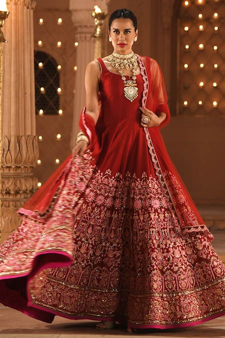 Reynu Taandon Red Net, Chanderi Silk Scoop Neck Embroidered Anarkali With Dupatta