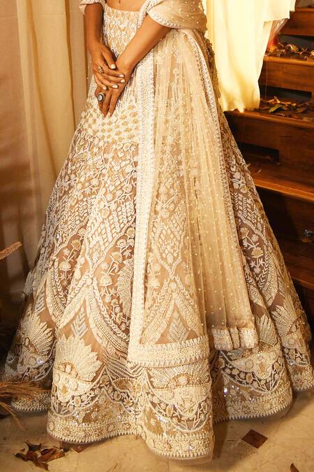 Shop Reynu Taandon Beige U Neck Embroidered Bridal Lehenga Set Online at Aza Fashions Shop_Reynu Taandon_Beige U Neck Embroidered Bridal Lehenga Set _Online_at_Aza_Fashions