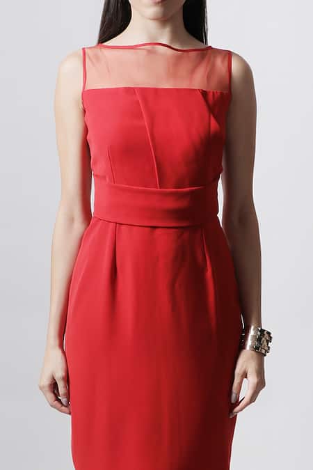 Swatee Singh_Red Crepe Straight Panelled Dress _at_Aza_Fashions