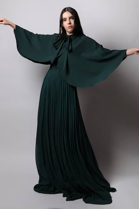 Swatee Singh_Green Georgette Round Cape Gown _Online_at_Aza_Fashions